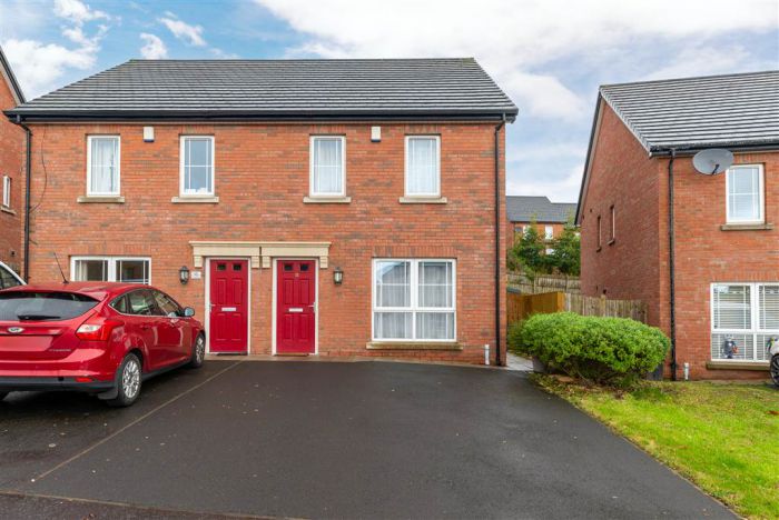 18 Mill Valley Way, ligoniel, belfast, BT14 8LH