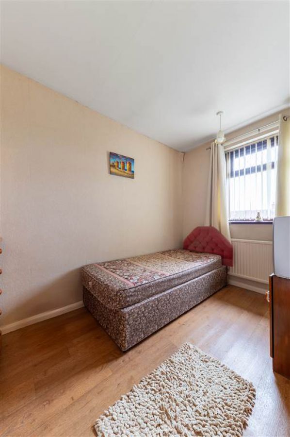 8 Benmore Drive