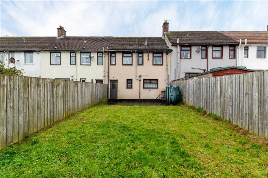 8 Benmore Drive