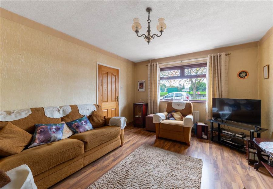 8 Benmore Drive