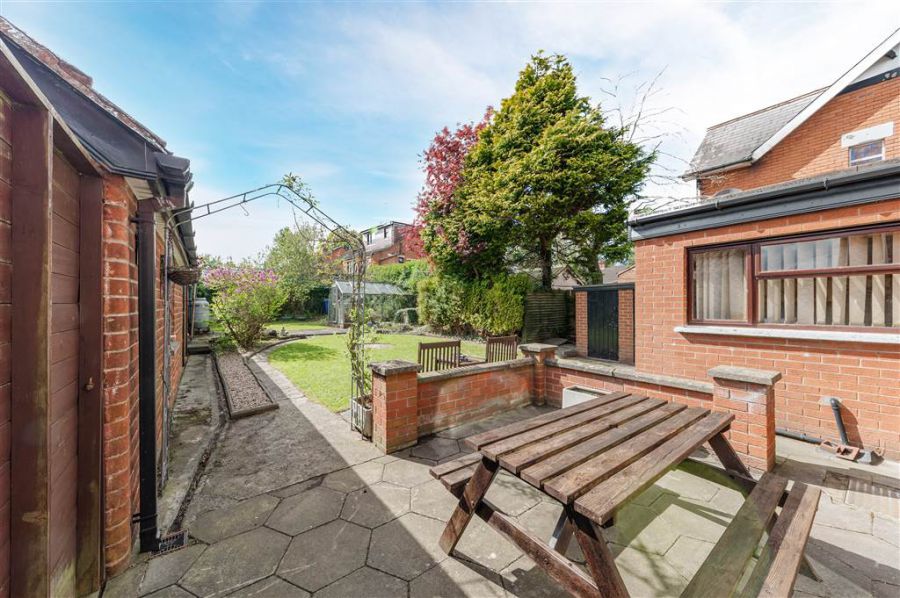 138 Finaghy Road North