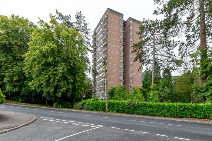 3a Parkdale House, finaghy, dunmurry, BT17 9DA