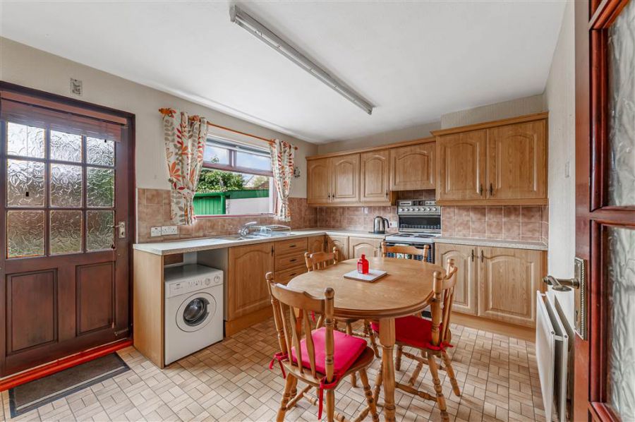 10 Ladybrook Drive