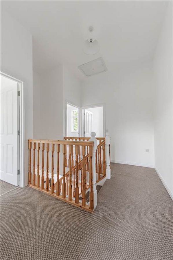 9 Glenburn Manor