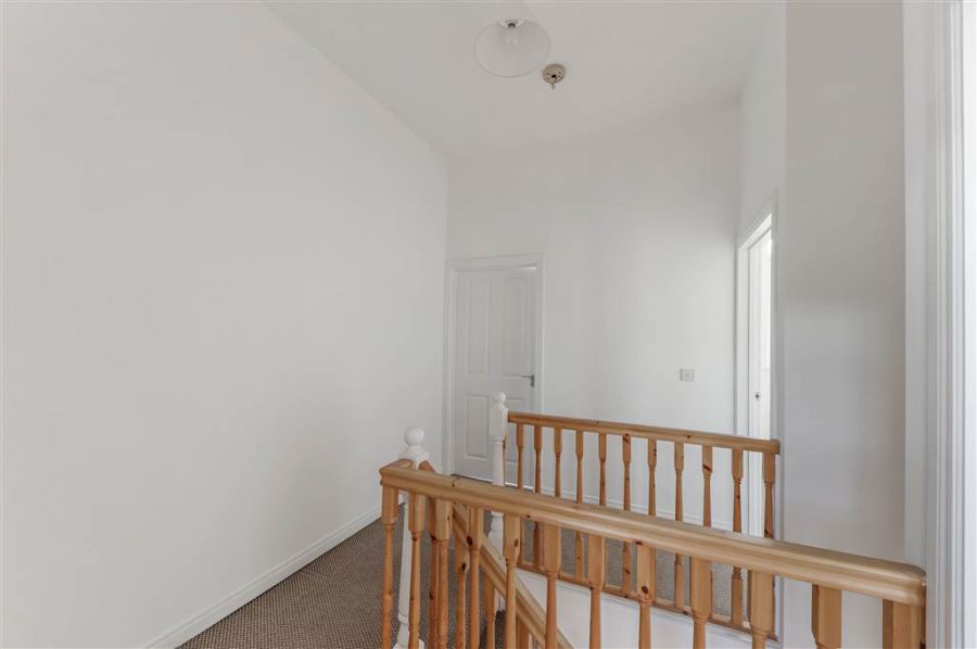 9 Glenburn Manor