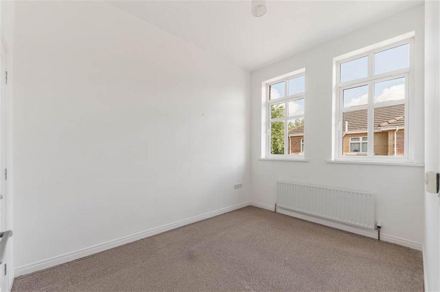9 Glenburn Manor