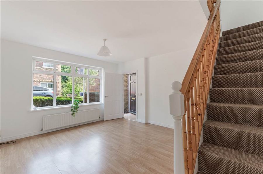 9 Glenburn Manor