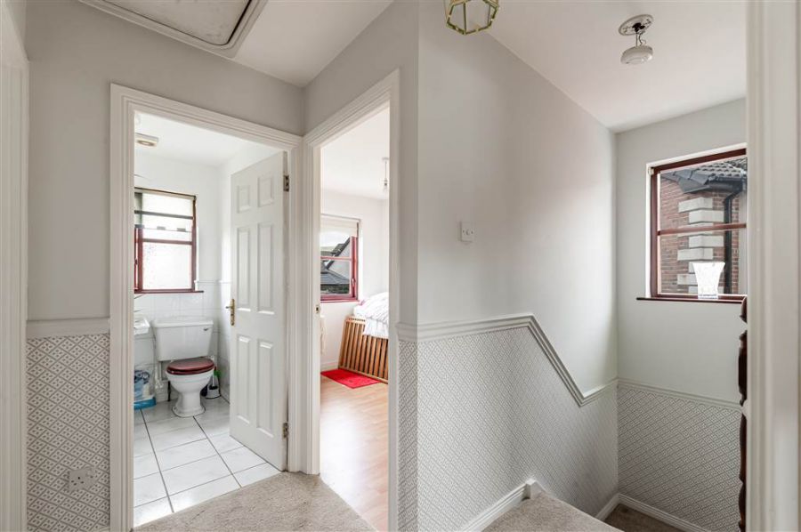 30 Dunmurry Lodge