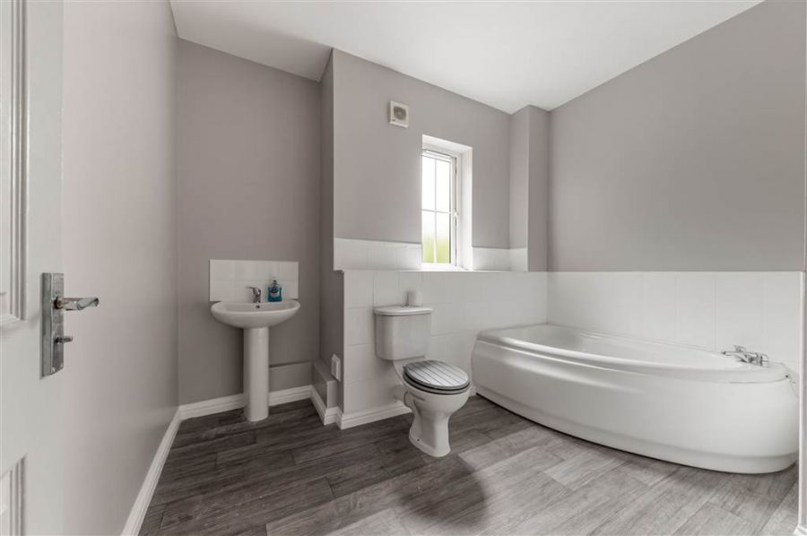 Apt 35 Lagmore Glen