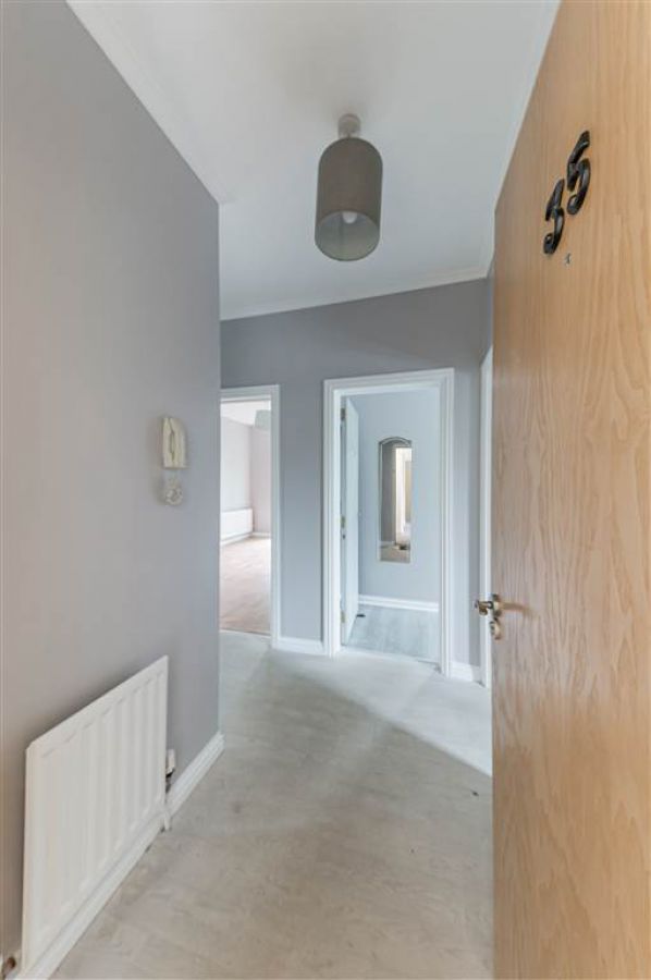 Apt 35 Lagmore Glen