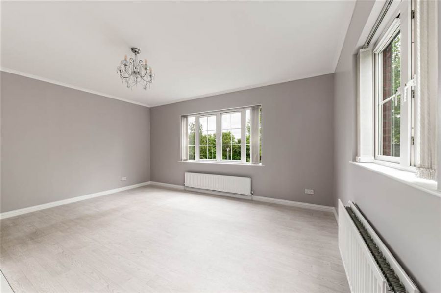 Apt 35 Lagmore Glen