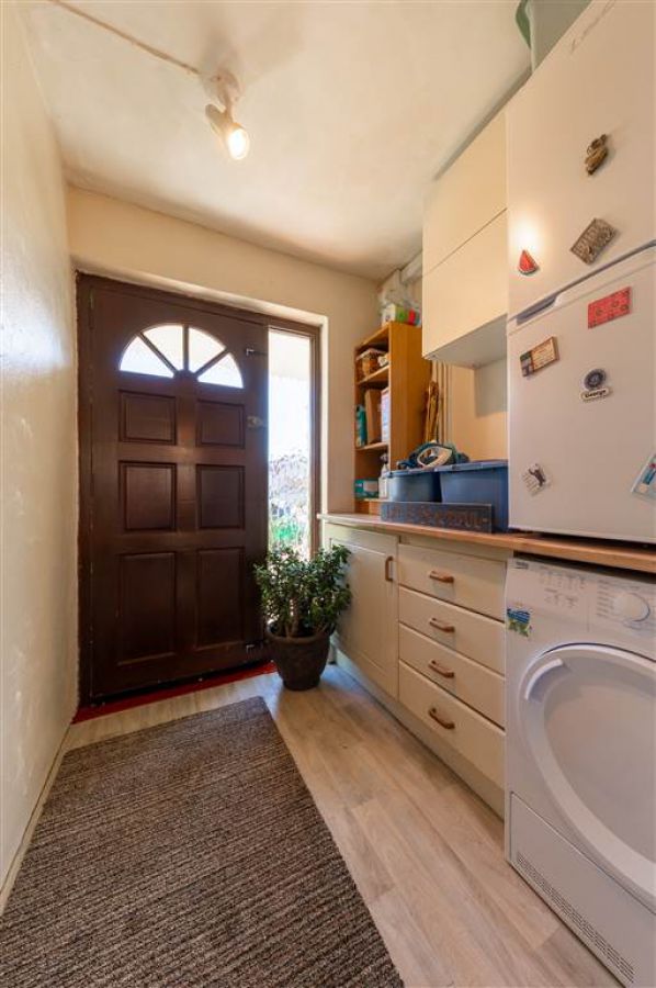 161 Locksley Park