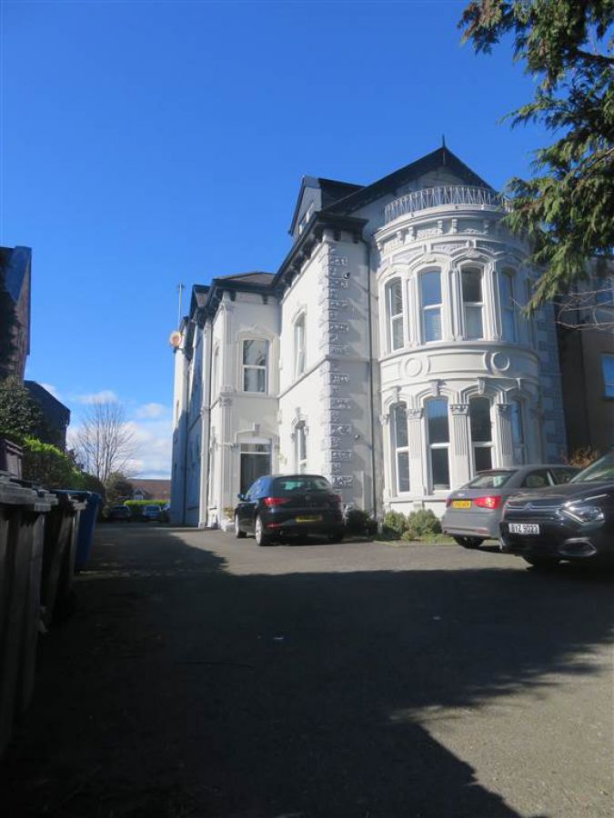 Apt 8 23 Knock Road