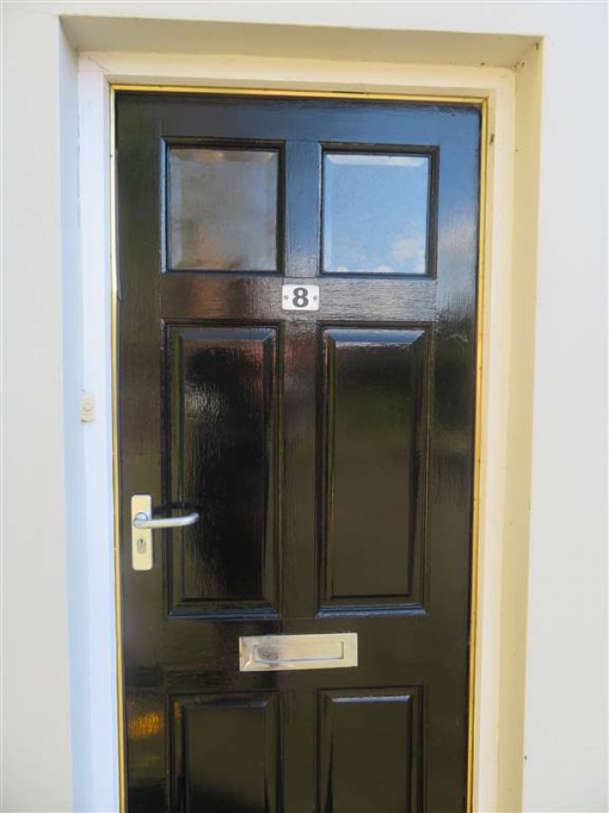 Apt 8 23 Knock Road