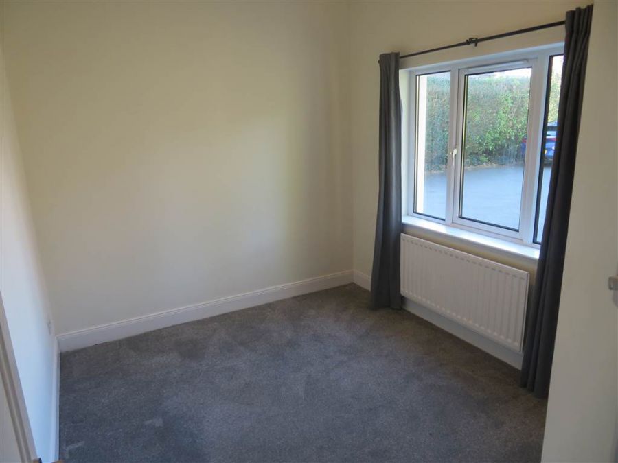 Apt 8 23 Knock Road