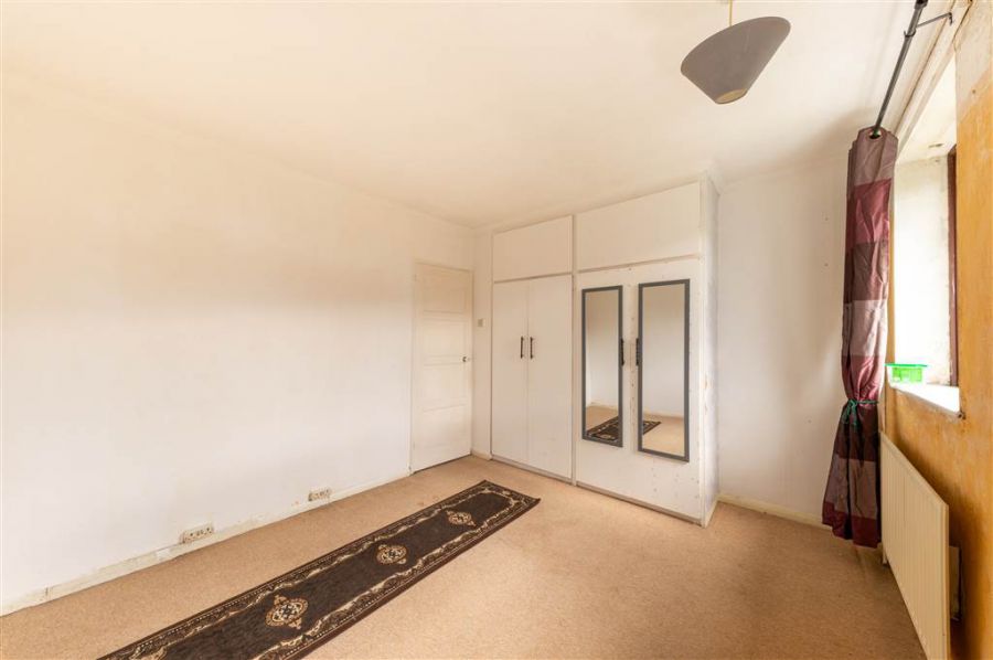 22 Hillmount Gardens