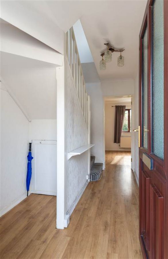 22 Hillmount Gardens