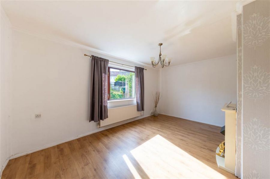 22 Hillmount Gardens