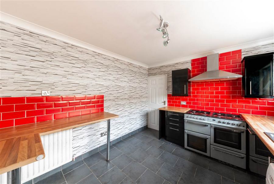 22 Hillmount Gardens