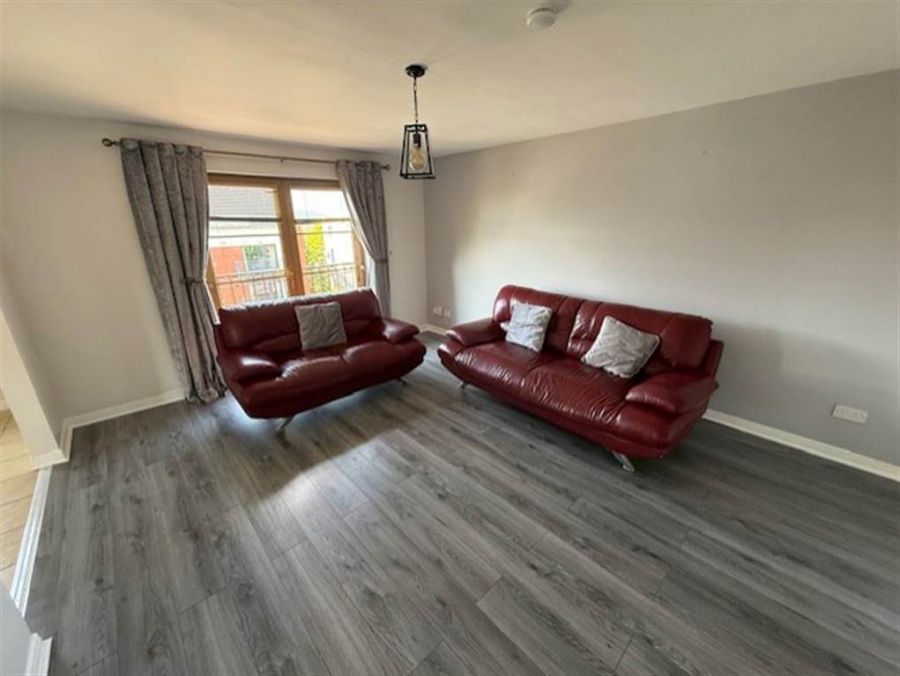 Apt 8 Forest Grove