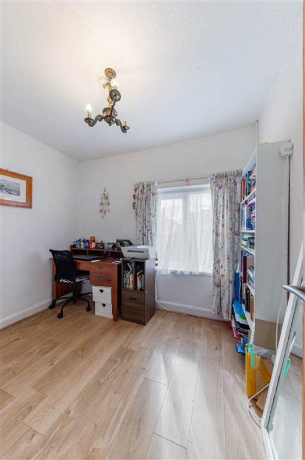 8 Ormonde Avenue