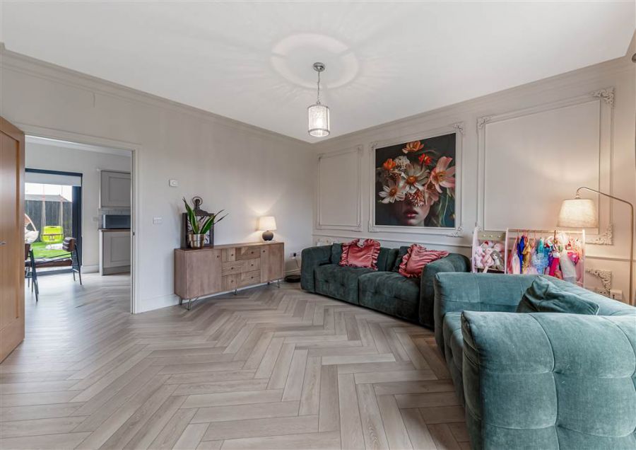 45 Eaton Park