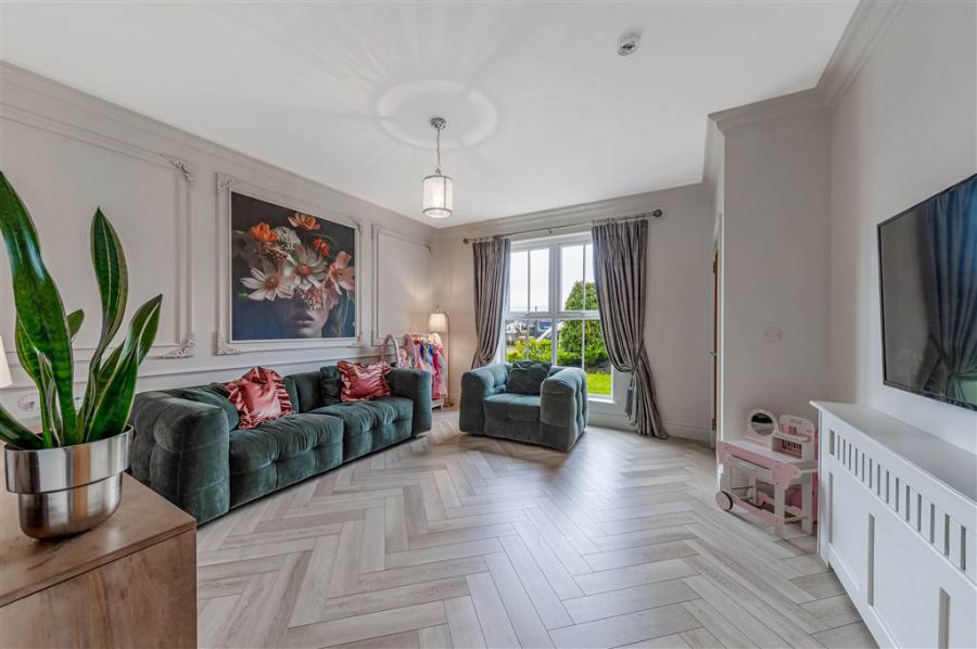 45 Eaton Park