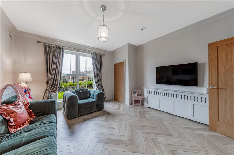 45 Eaton Park