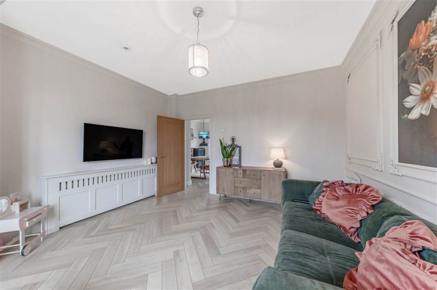 45 Eaton Park
