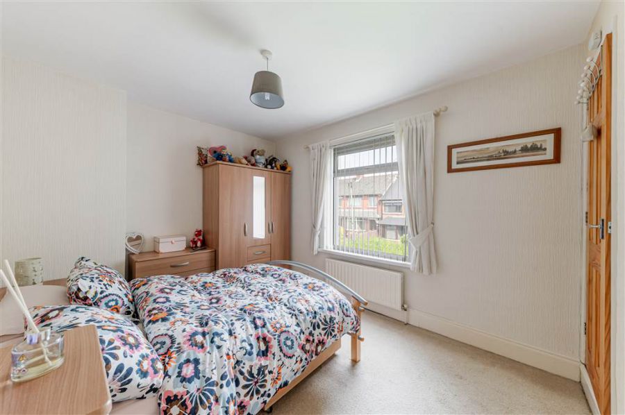 82 Sunnyhill Park