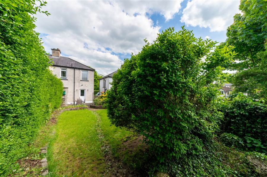 82 Sunnyhill Park