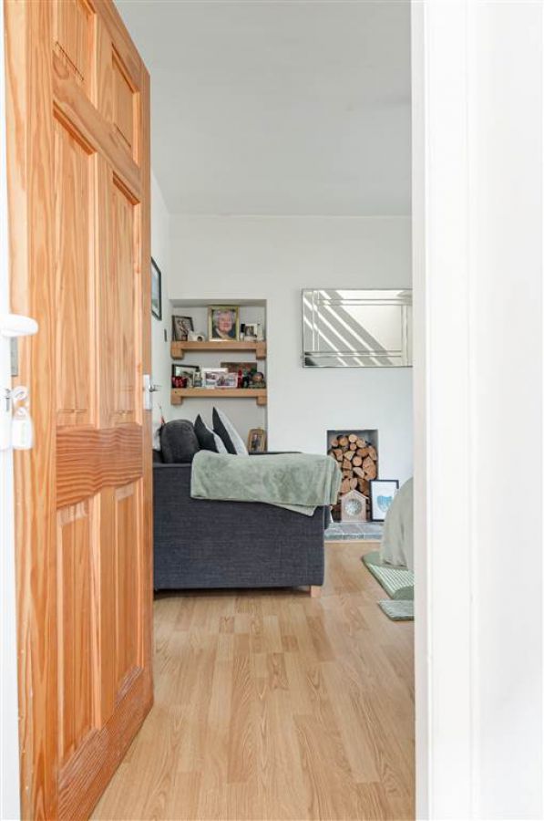 82 Sunnyhill Park