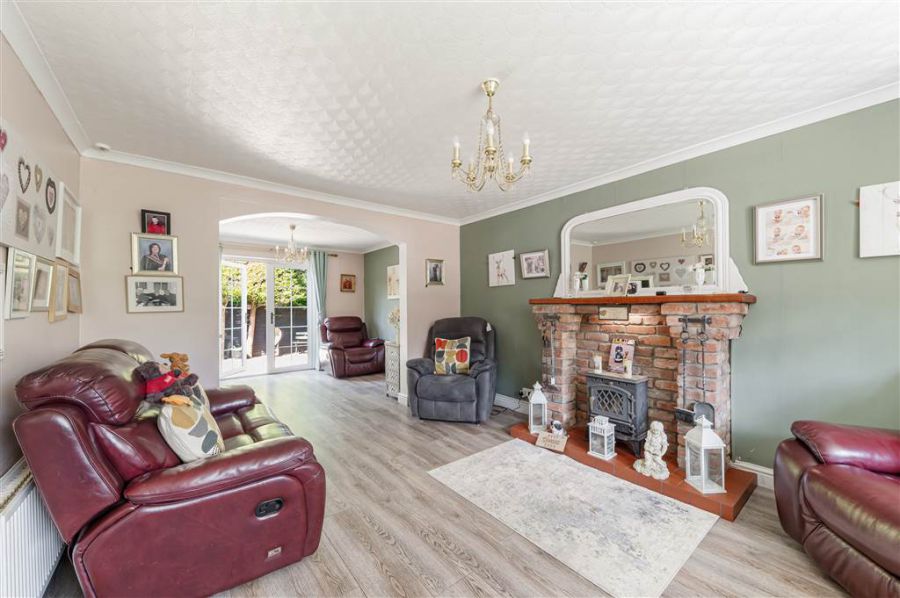 1 Cotlands Green