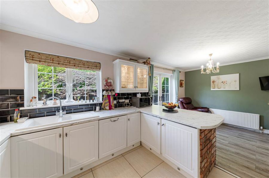 1 Cotlands Green