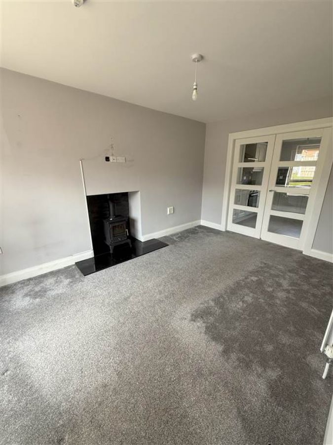 49 Loughshore Manor