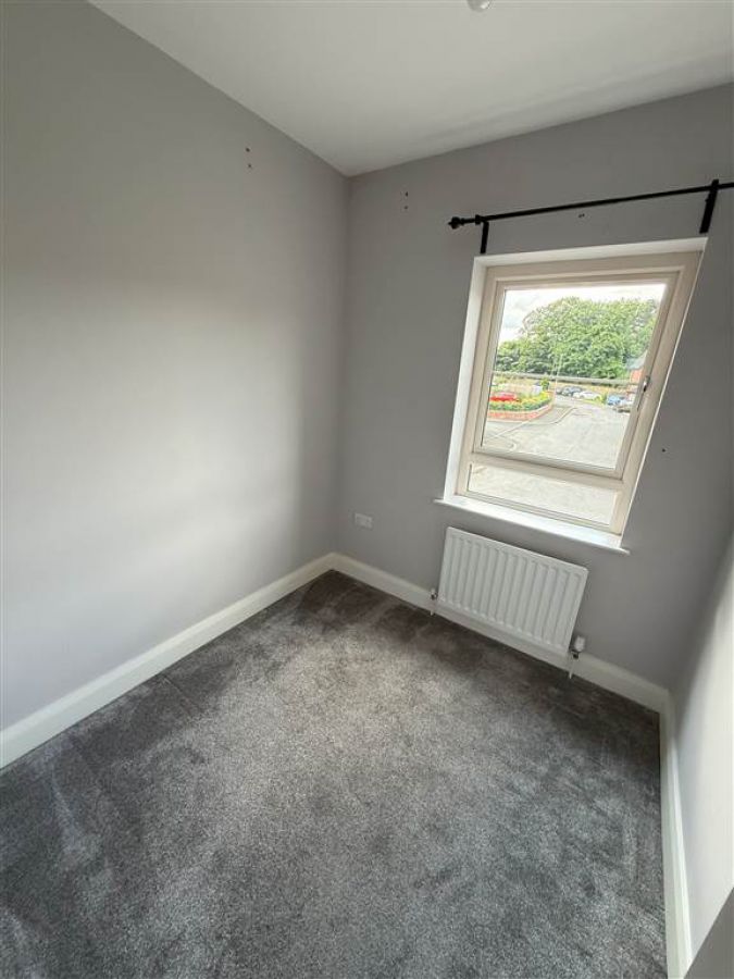 49 Loughshore Manor