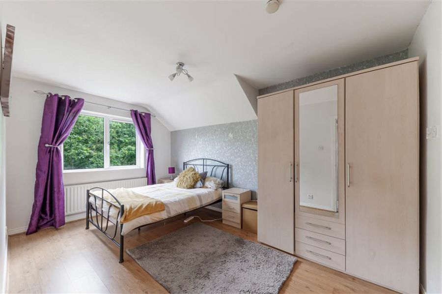48 Minnowburn Mews