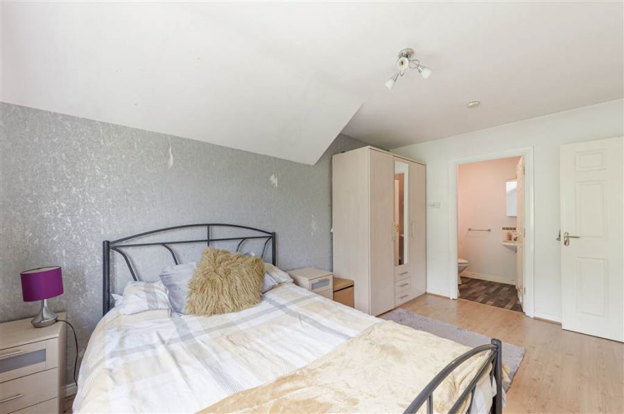 48 Minnowburn Mews