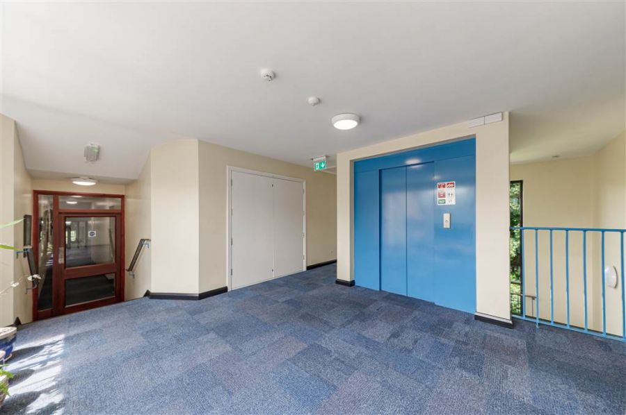 48 Minnowburn Mews