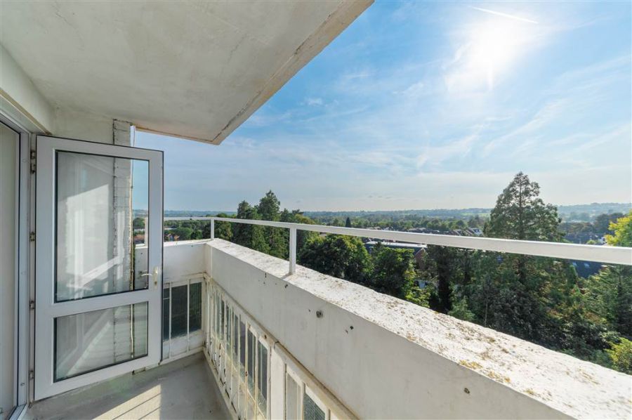 12C Ferndale House