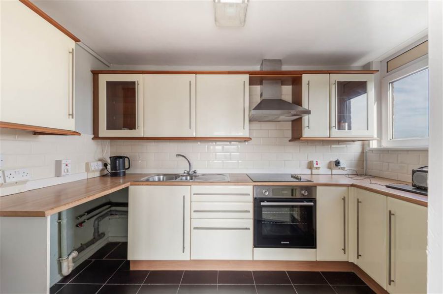 12C Ferndale House