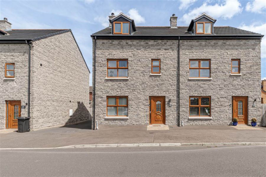 17 Killultagh Green