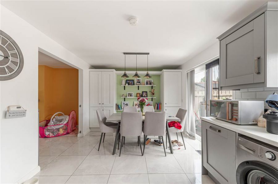 17 Killultagh Green