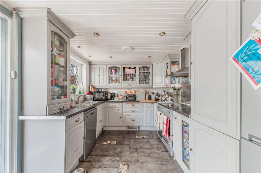 212 River Road