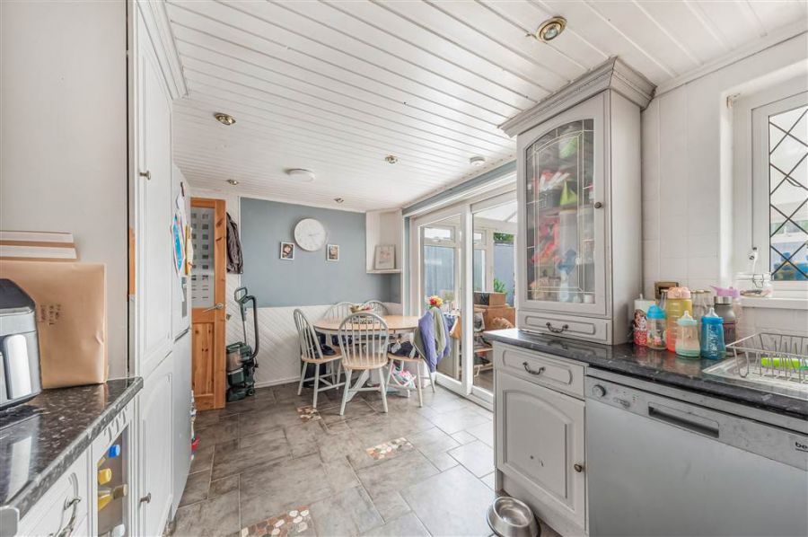 212 River Road