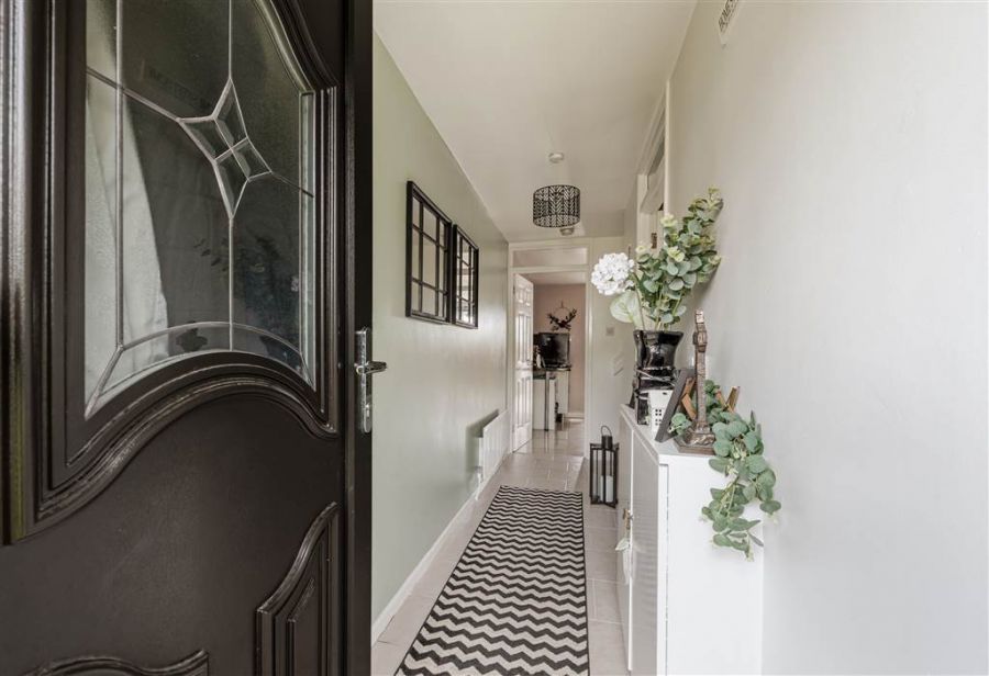 1 Glendowan Grove