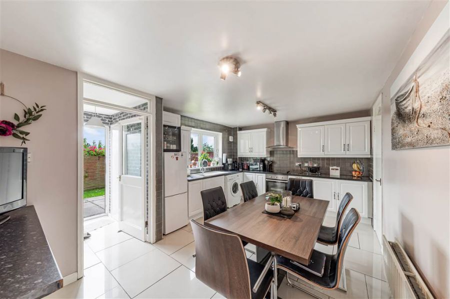 1 Glendowan Grove