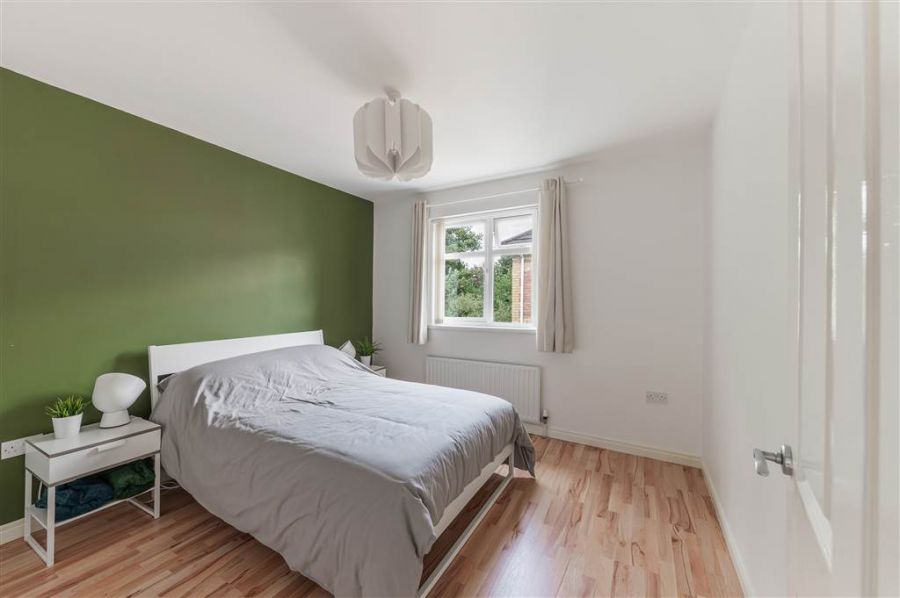 17 Glenburn Manor