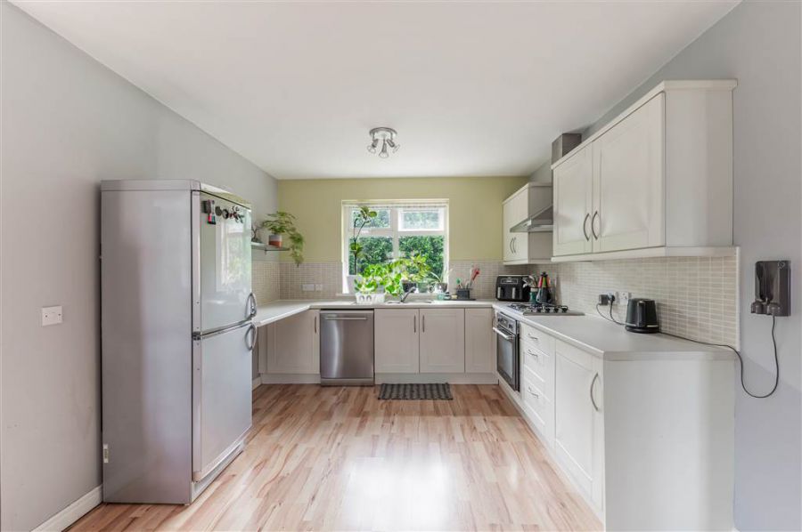 17 Glenburn Manor