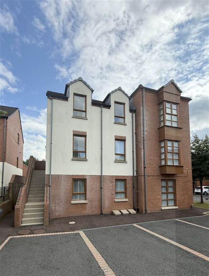 90 Redwood Grove,Dunmurry, Belfast, BT17 9RN